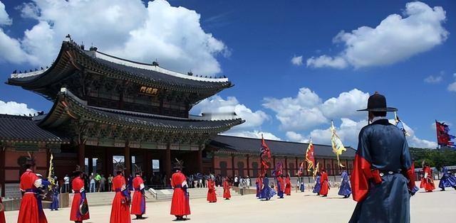 2005年，韩国宣布将首都的中文译名从“汉城”改为“首尔”，并正式要求中国更改称