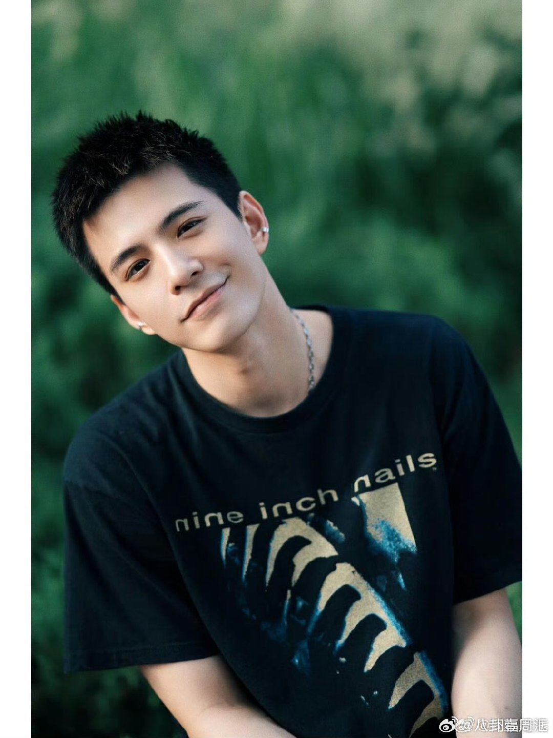 林柏叡原来是苍兰诀里的大黑龙我的天！考古才发现林柏叡就是苍兰诀里的大黑龙殇阙，帅