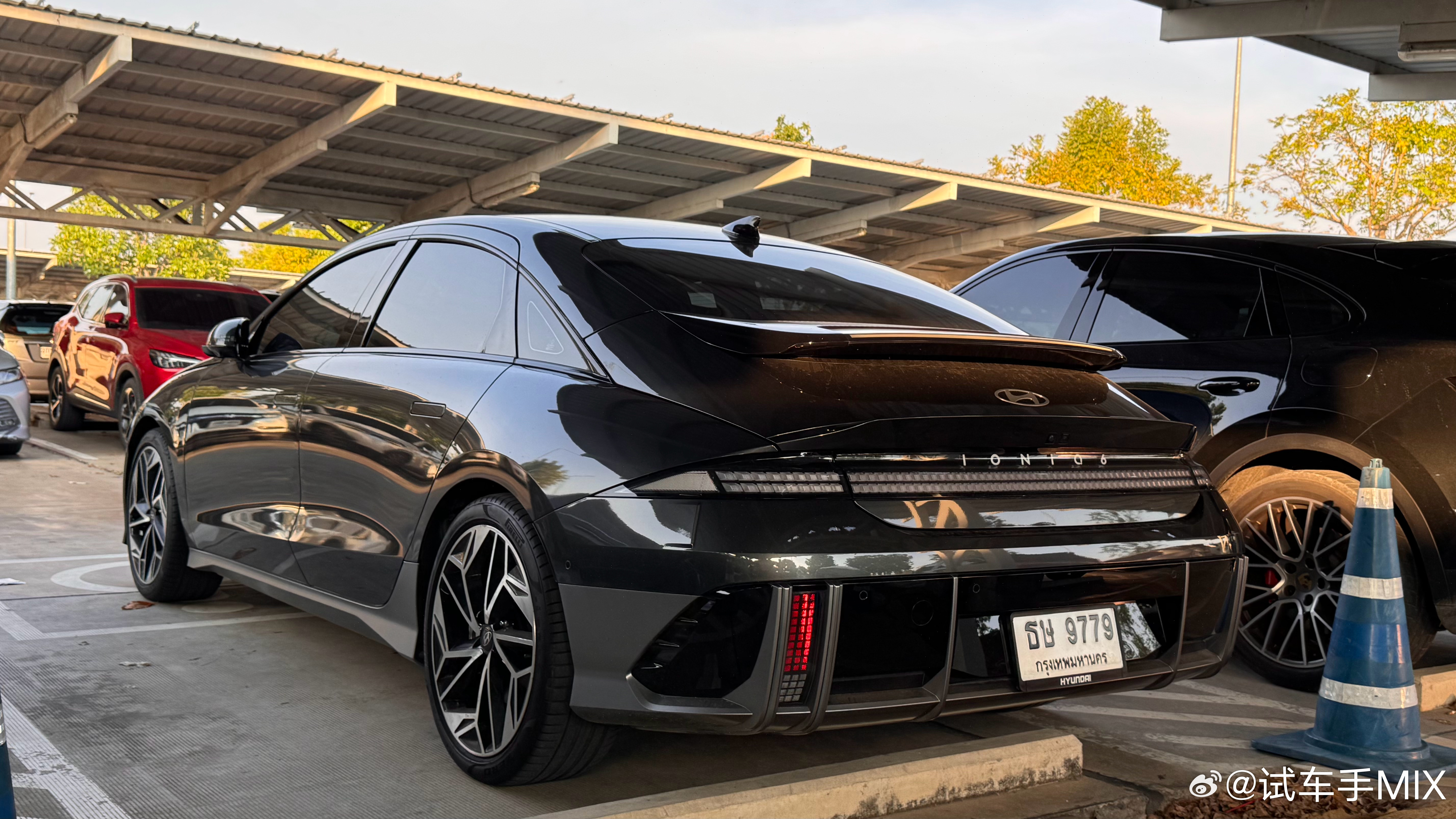 虽然，但是，也不太好描述…有点太抽象了… 