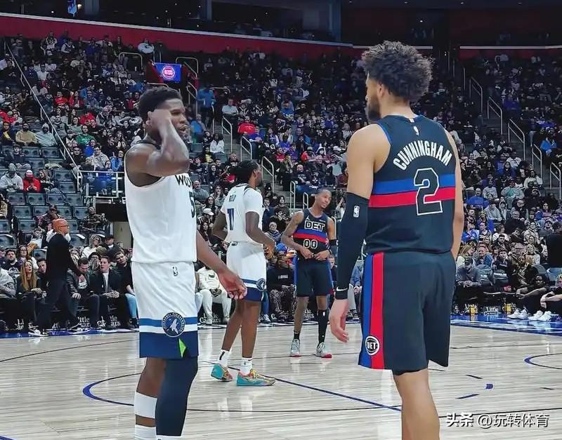 坎宁安已经明确无缘了！难道爱德华兹也要退出？
辛辛苦苦一个赛季，眼看着常规赛就要