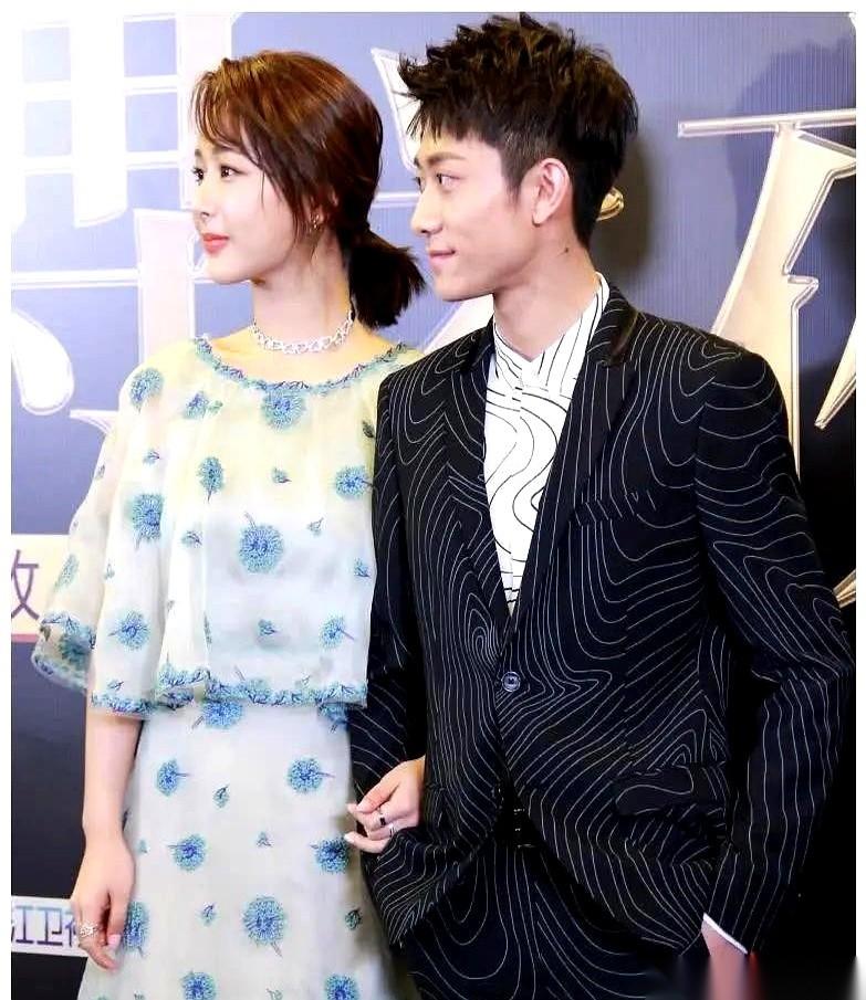 提到杨紫和张一山，脑子里是不是还弹出一个画面：一个小胖丫头，一个小猴崽子，在一部