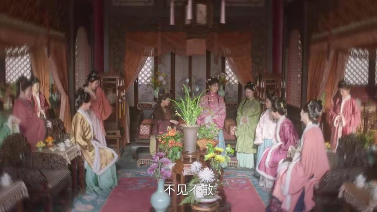 玉婵当时就愣了。她这才察觉，兰香看着温和，眉眼间已经透着果决坚毅。这人跟以前不一