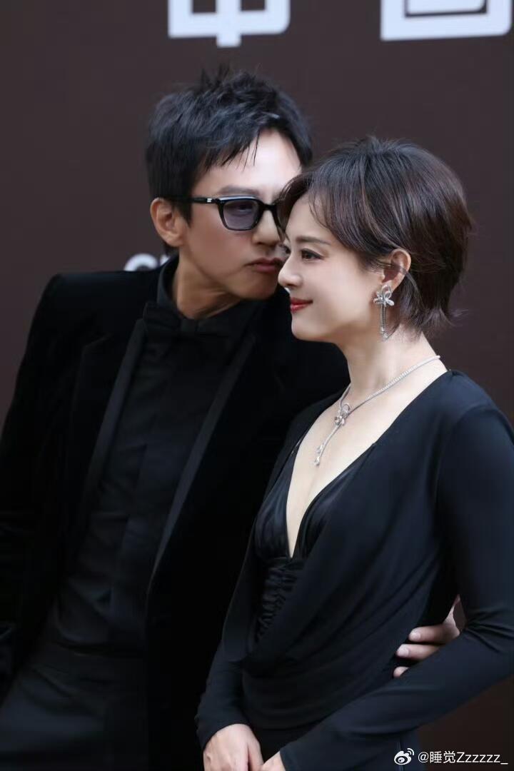 邓超说孙俪和他领完证哭了哈哈哈哈哈好嗑好嗑！邓超在五哈爆孙俪领证哭的旧瓜，16年