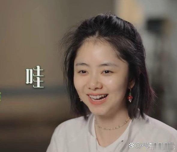 33岁的谭松韵在《向往的生活》中素颜出镜，真实自然 ​​​