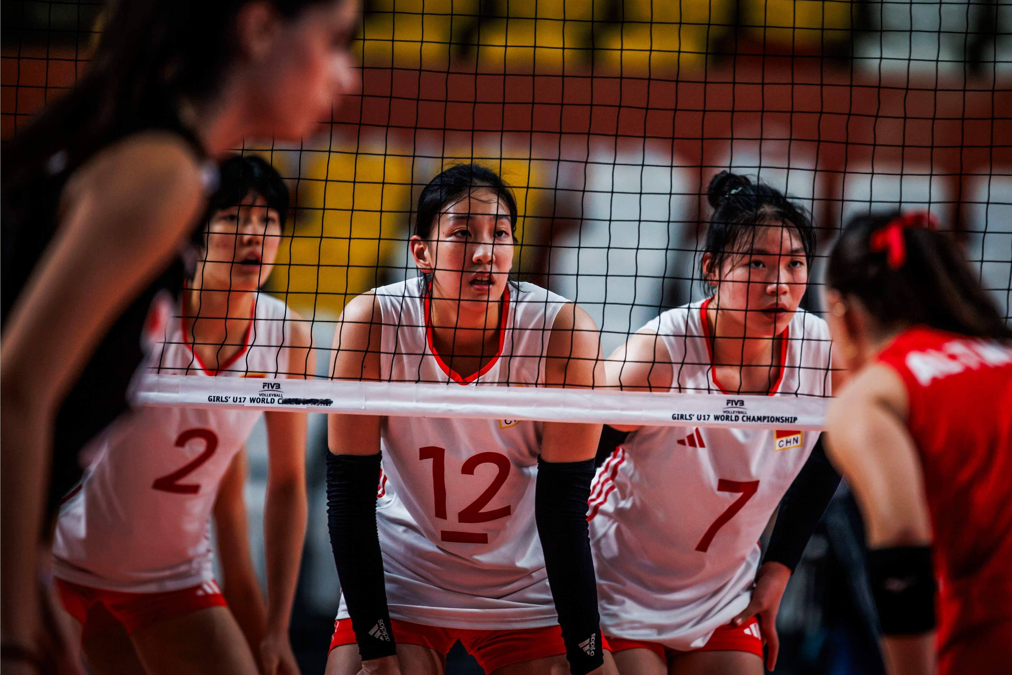 一觉醒来，U17世界女排锦标赛传来好消息，小小孩们以3:1战胜土耳其女排！这支土