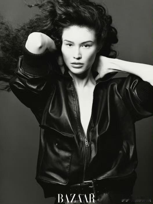 何穗月子后做了二次手术生育损伤好恐怖 