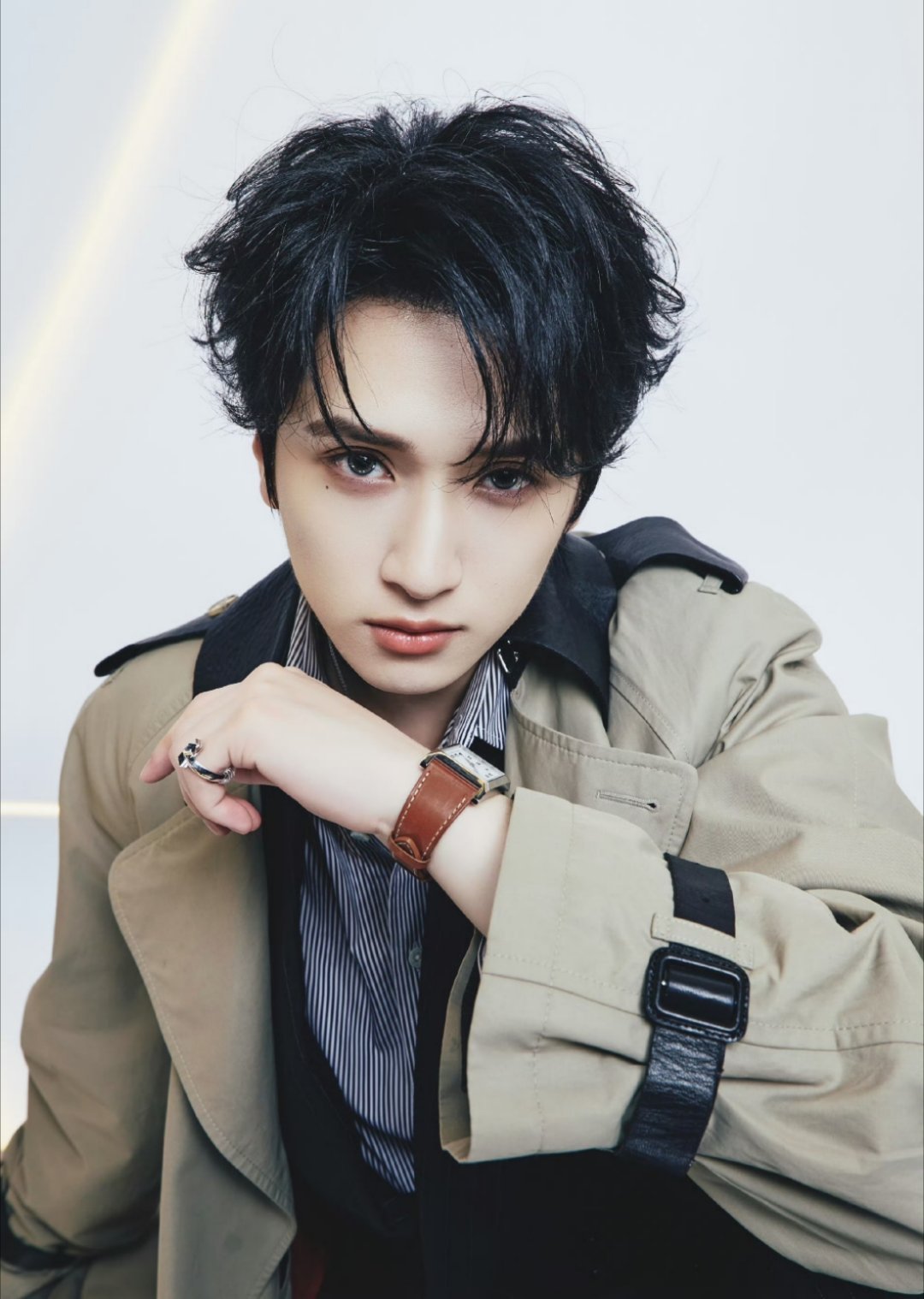 严浩翔你好帅啊！特别期待你的新作品！多多见面～