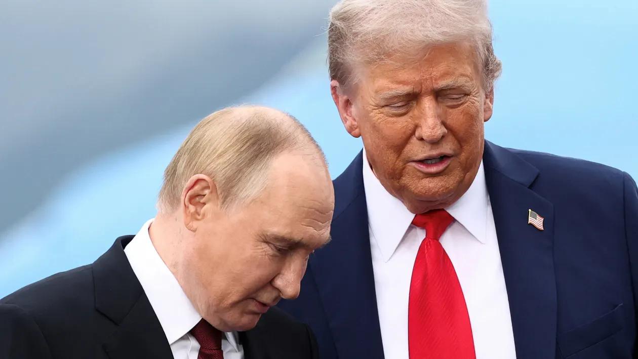 敌人的敌人就是朋友，敌人的朋友就是敌人。

按照这个逻辑，是不是得出下面的结论：