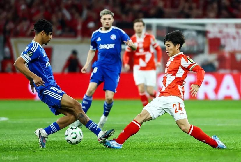 高效反击制胜！美因茨2-0完胜斯特拉斯堡抢占先机北京时间4月10日凌晨，欧协联1