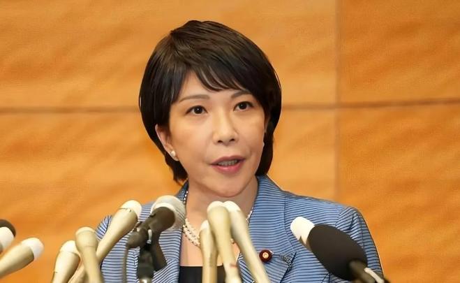 日本非要掺和台海冲突？经济都快撑不住还疯狂扩军，真不怕引火烧身吗！

高市早苗早