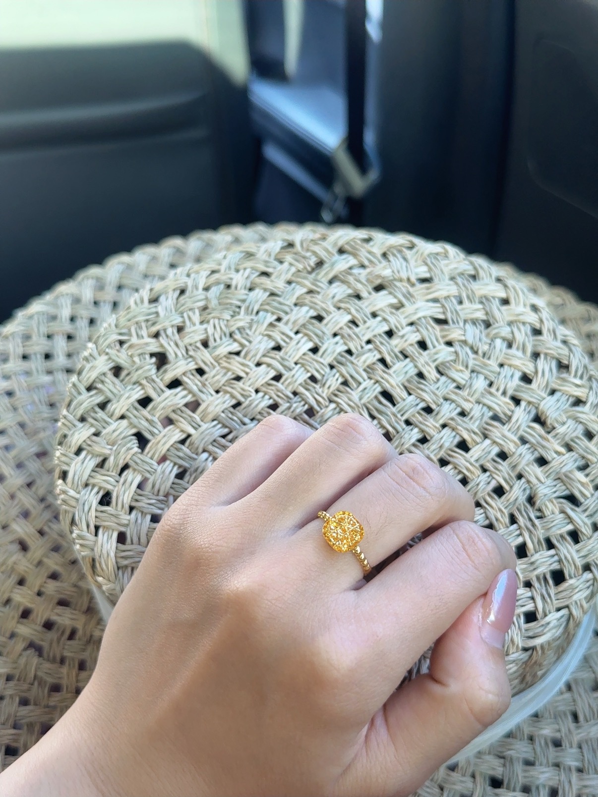 趁着最近金价还比较便宜入了点黄金小首饰💍bling bling的大家觉得好看不