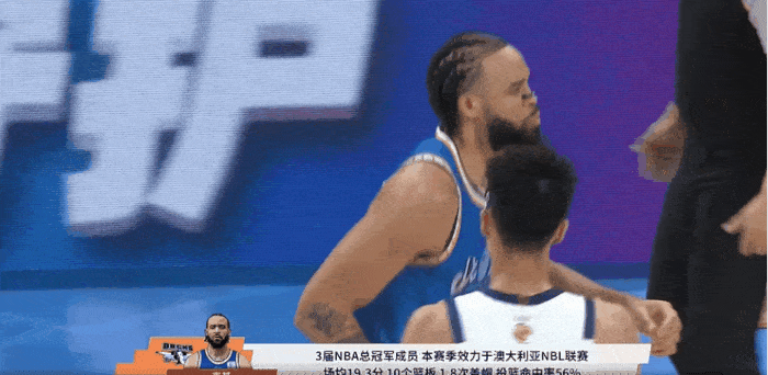 北京VS四川半场战报：麦基首秀务实，北京半场领先10分
 
CBA焦点战北京对阵