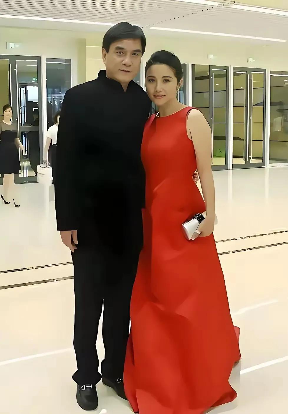 和“西门庆”在一起的美女大家都认出来了吗？