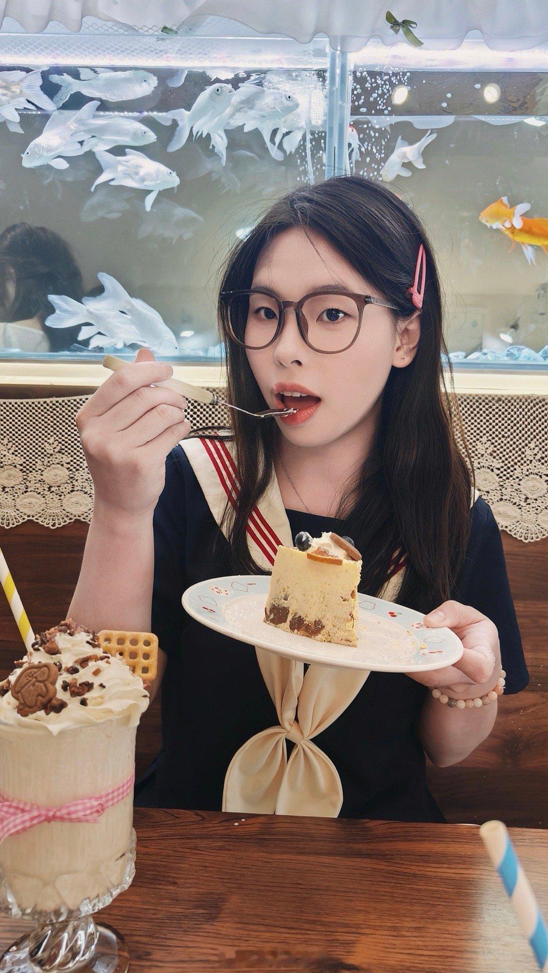 偶尔sweet一下  ​​​
