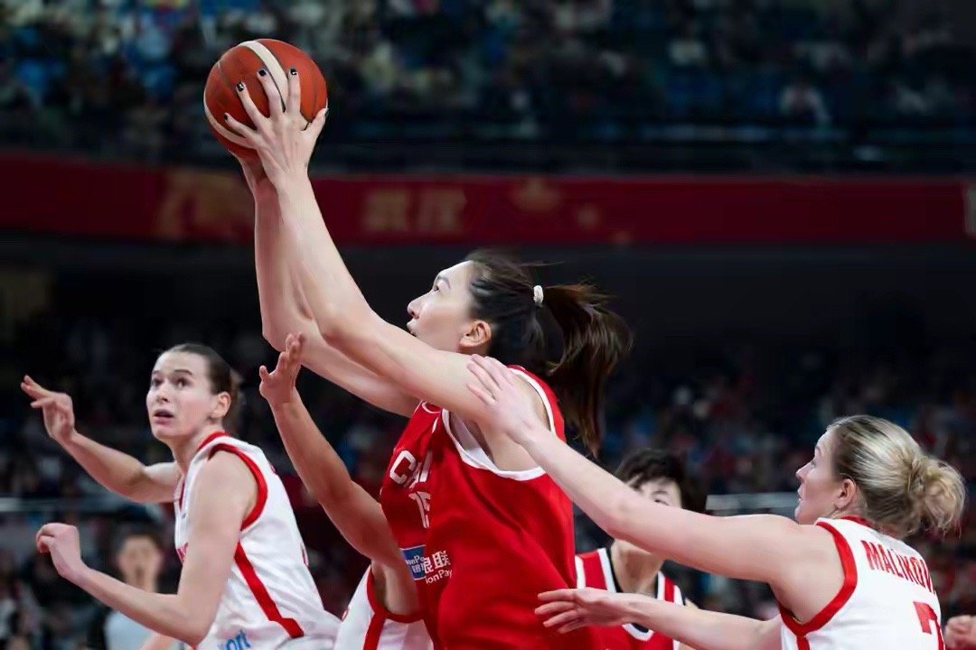 宫鲁鸣：中国女篮内线世界一流，期待外线实力提升中国女篮中国女篮热身赛今晚开打 3