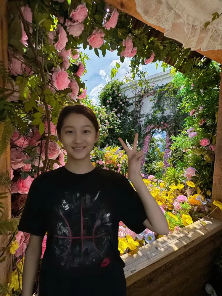 鹿晗是真男人 没想到我姐也是真女人关晓彤