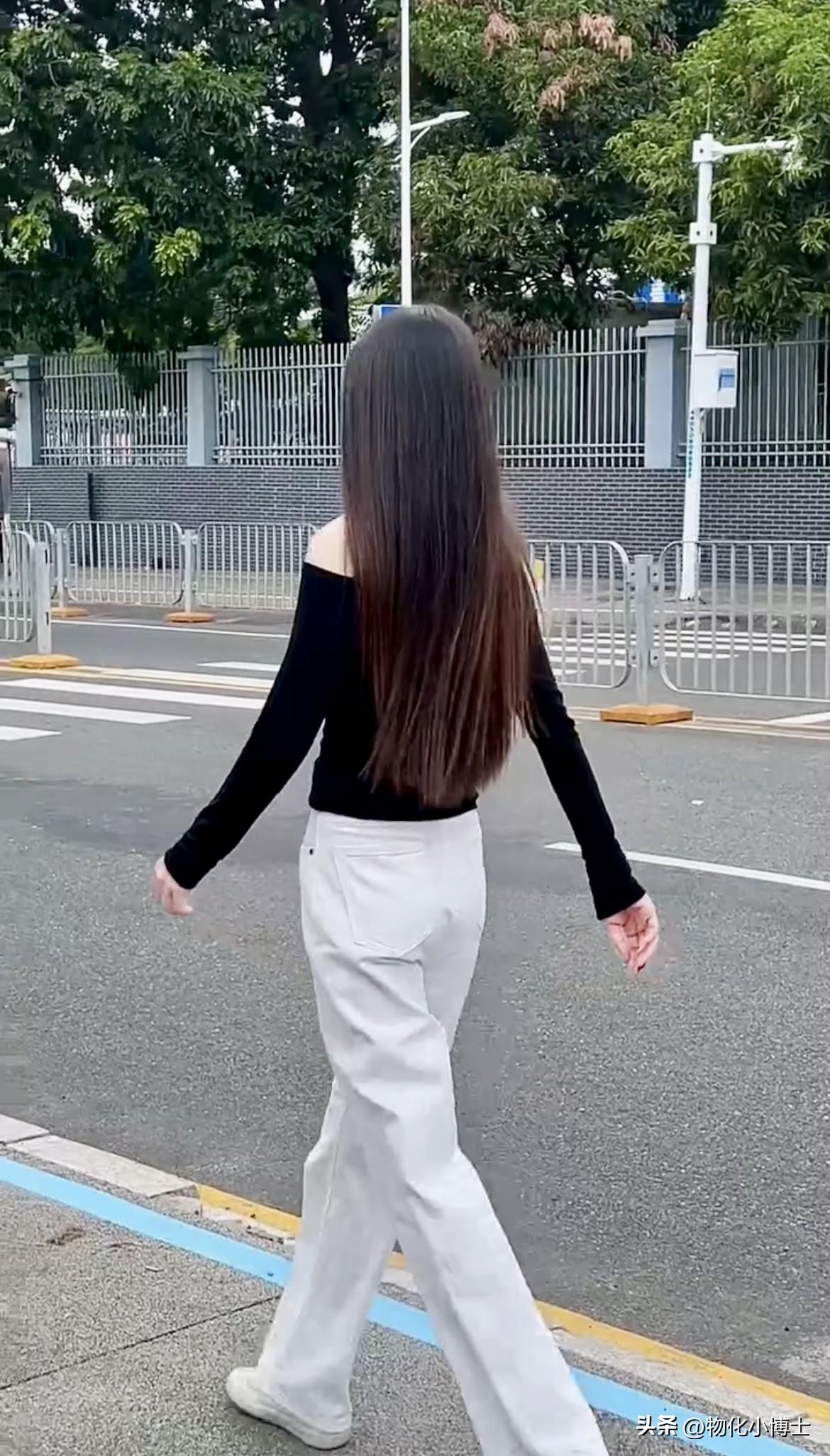 怎样穿搭知性又显身材?