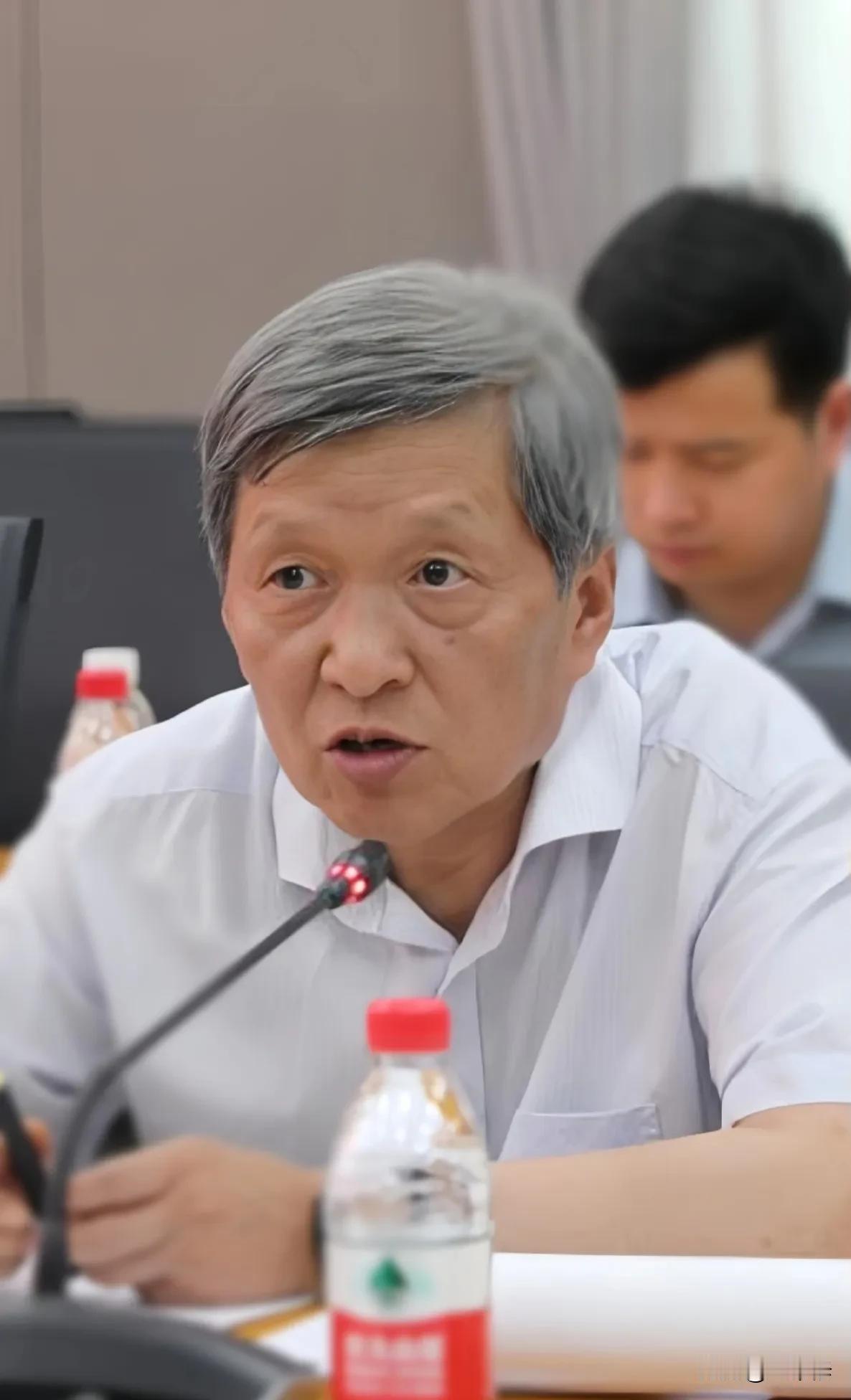 有人问:所有985高校校长都是院士身份，为什么唯独王树国没资格？我来告诉你真实原