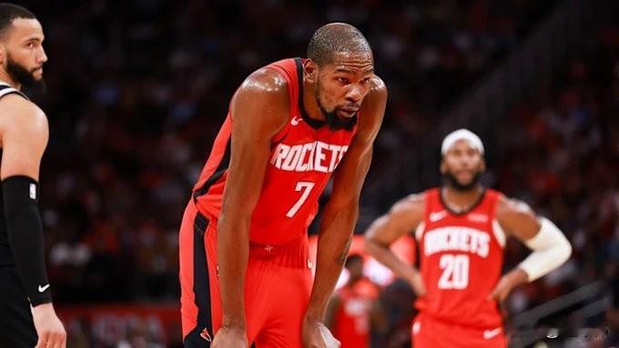 赢得对手的认可！状元弗拉格谈老大哥杜兰特：

“KD不愧是历史级别的得分手。”