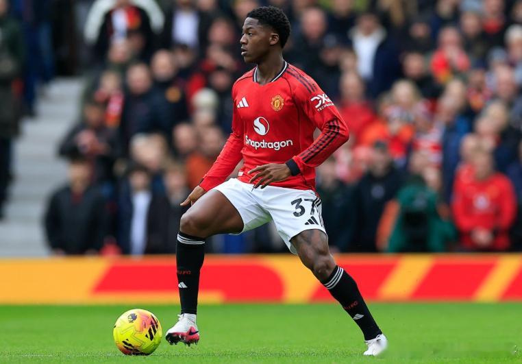 据TA报道称，梅努预计将在今天与曼联签下续约合同。梅努正准备与曼联签署一份新合同