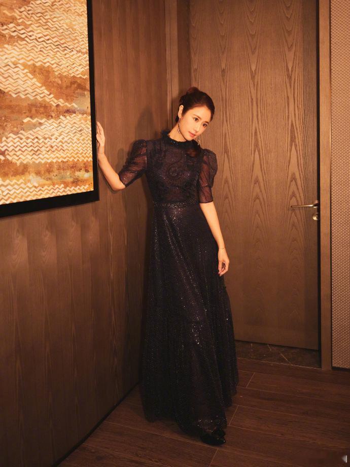 林心如经济上行的美   林心如经济上行的美，真的好让人心动啊，姐姐身上有一种温婉