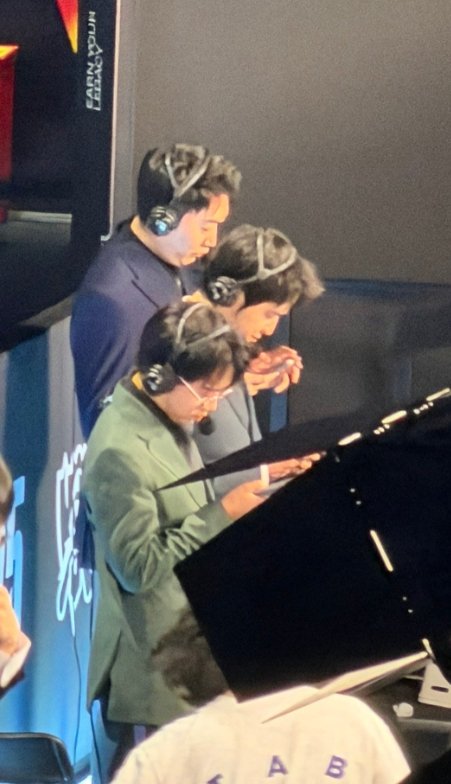 KT的状态 Ning称GEN是最强的 打完空闲先发微博哈哈哈哈，现场粉丝直拍：三