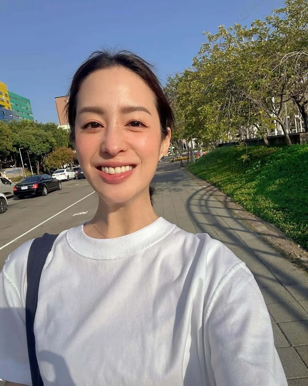 莫允雯。