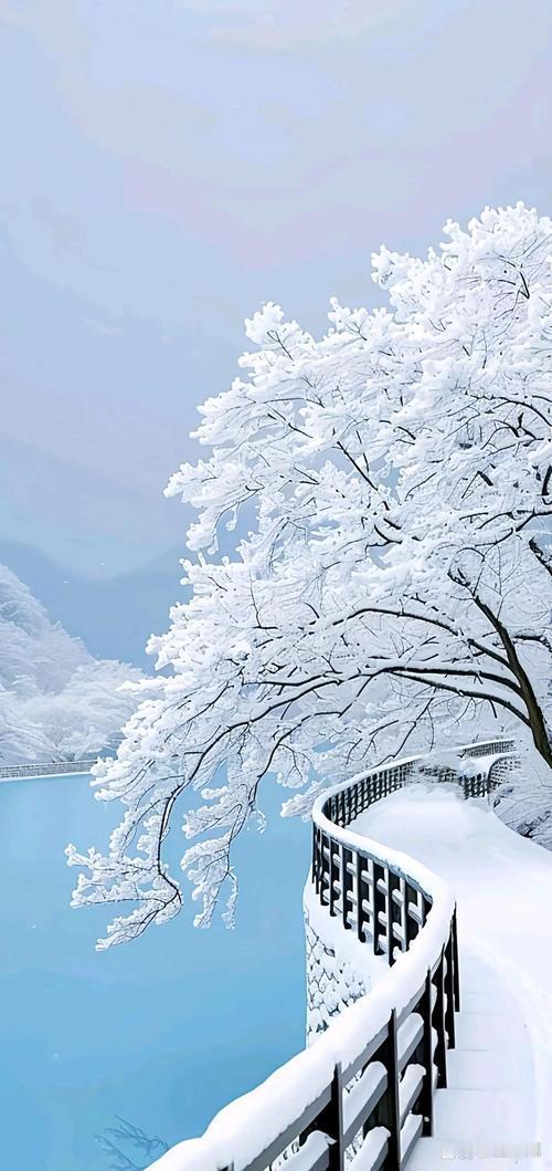 上联：鸟语花香春似画，诚邀下联冰天雪地冬如诗