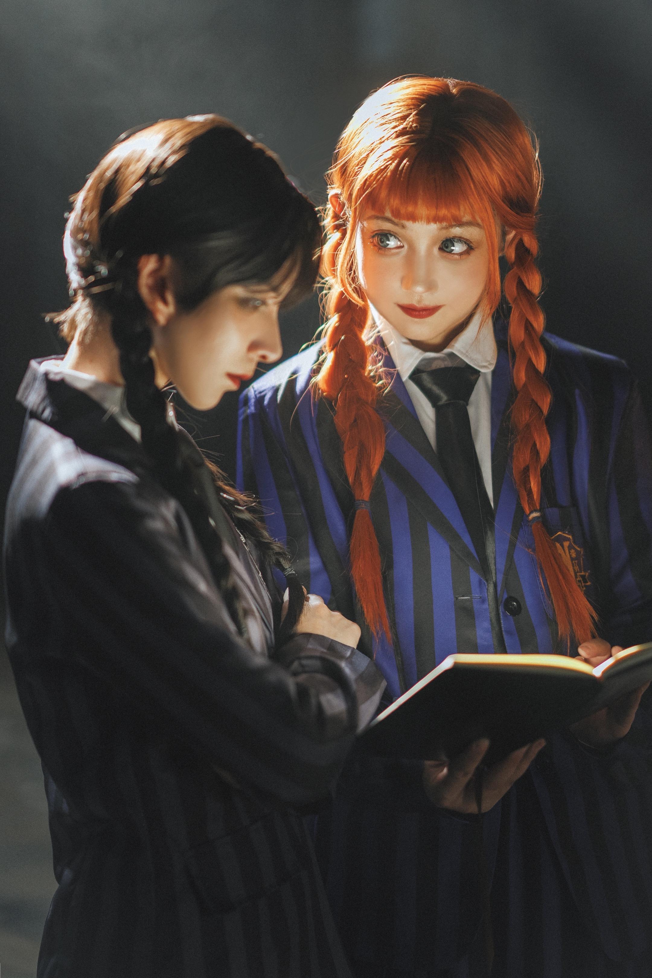 🦇恭喜隐身妹！万圣节和星期三一起过。是谁又幸福了~（😎是我hhh ...