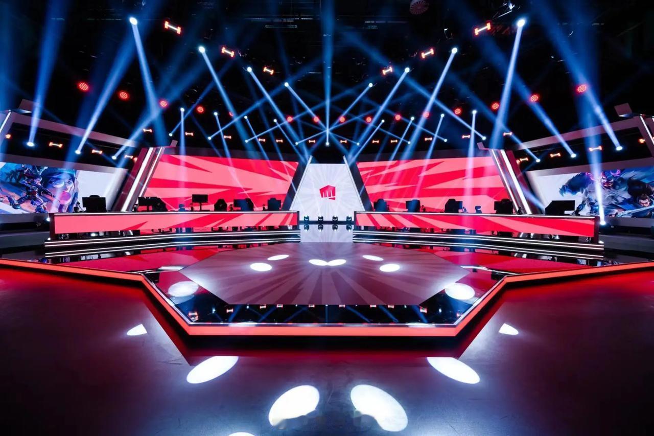 拳头游戏今天在首次展示了其在EMEA赛区（欧洲、中东和非洲）的全新电子竞技主场。