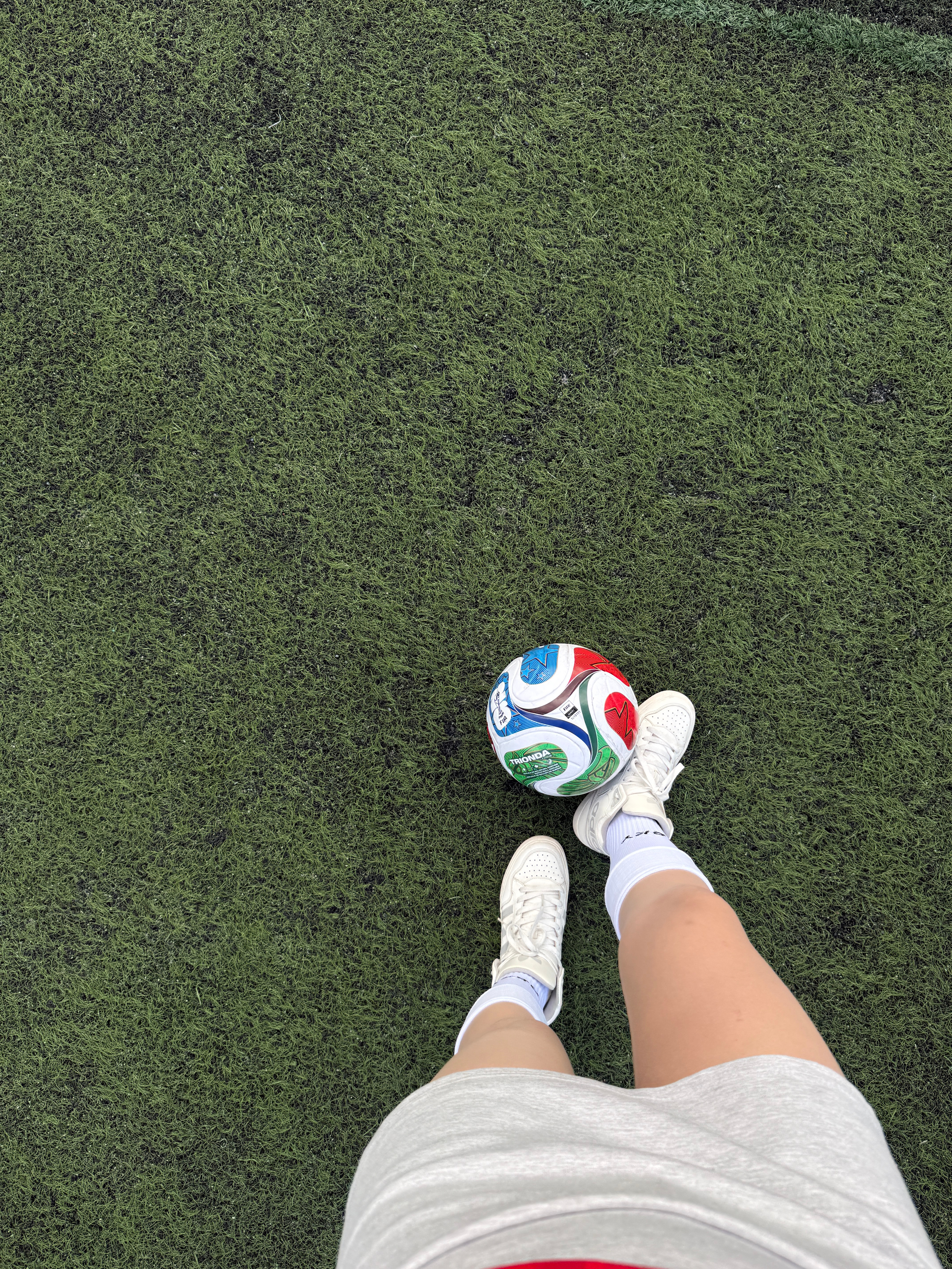 你的⚽️宝贝已上线～都给我好好踢球嗷，小心我给你发黄牌！世界杯