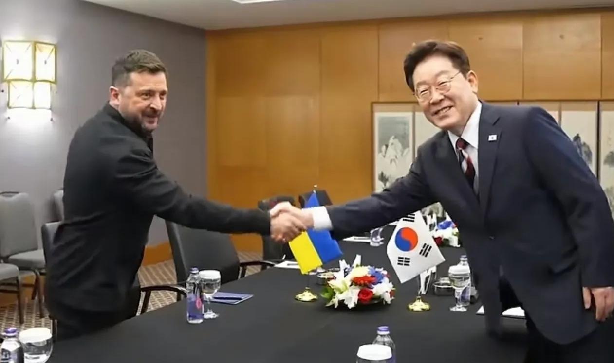 不可思议，韩国总统李在明为了讨好北约也趟俄乌战争的浑水。近日，在土耳其召开的北约
