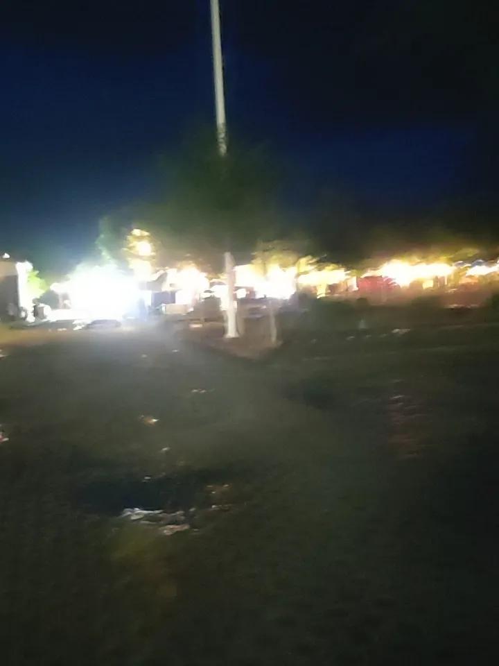 我在兰州，这里的夜景美得让人窒息。立秋之后，昼夜温差宜人，温柔的晚风一吹，黄河两