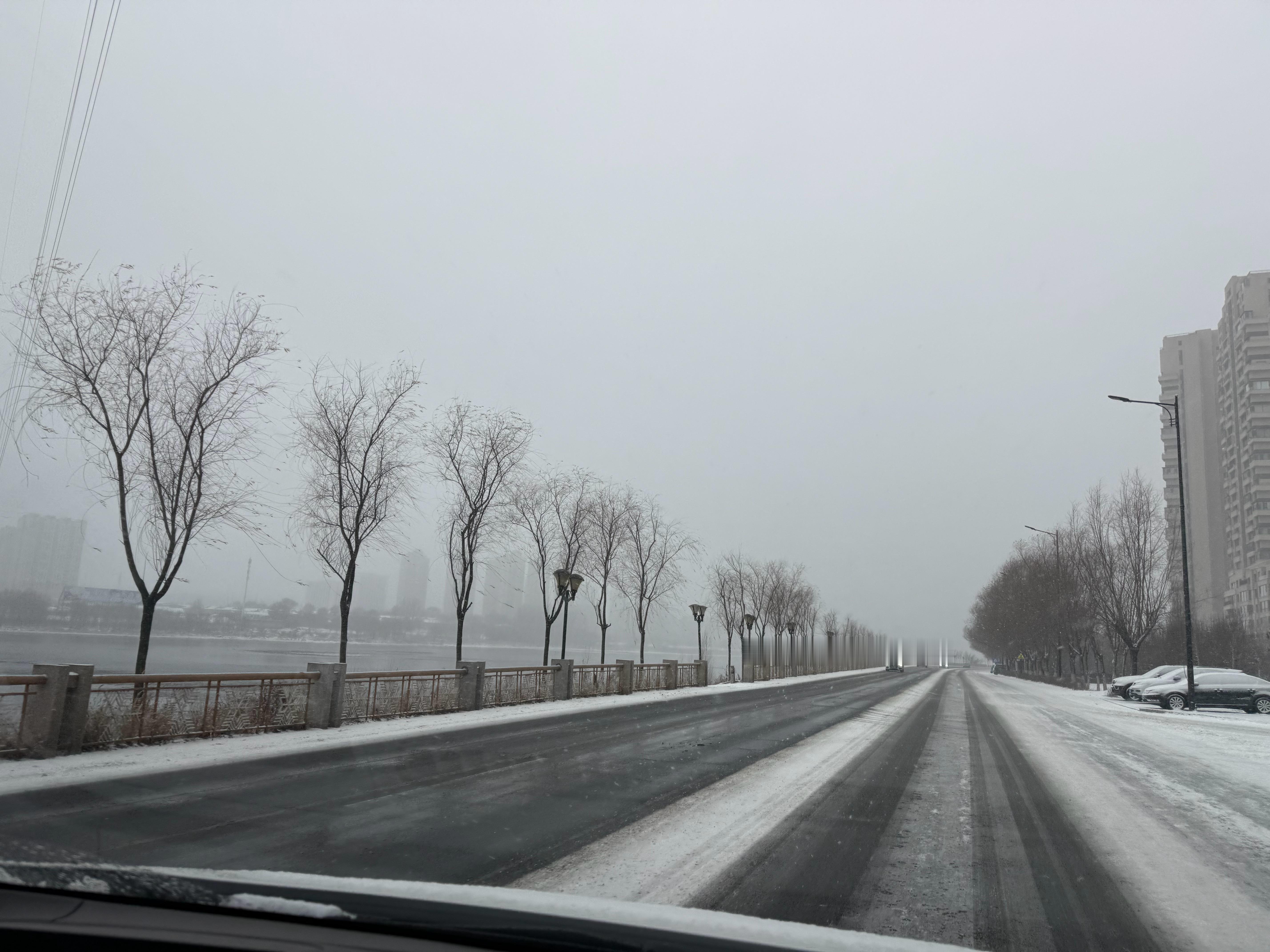 下雪🌨️啦，我在吉林很想你们