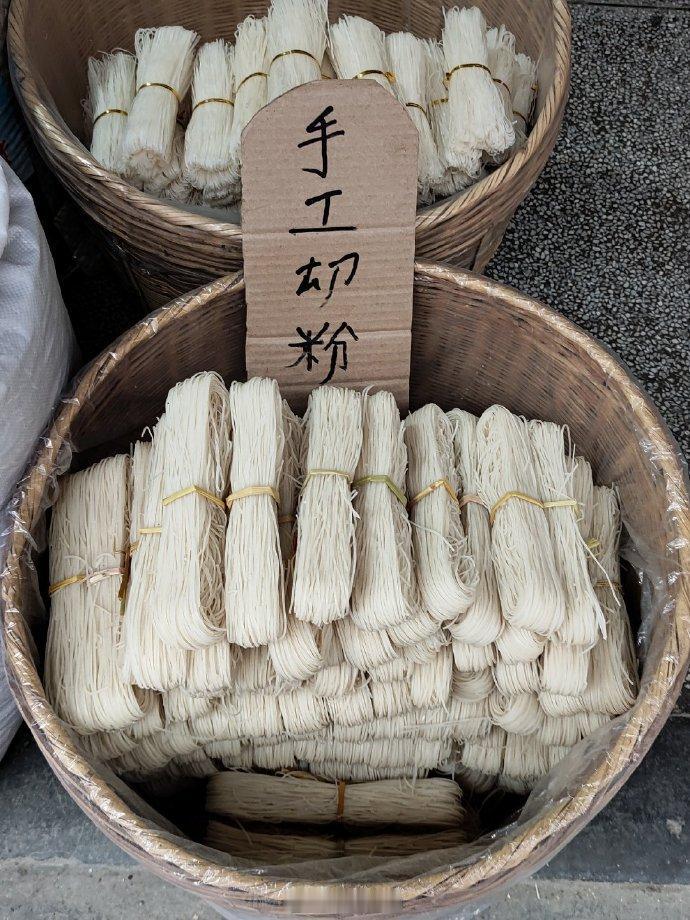 美食博主也需要游标卡尺

以前我还是工程师的时候，小车尾箱里，会有把游标卡尺，以