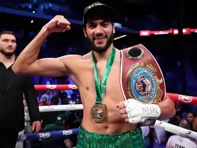 希拉兹VS贝吉克：空缺WBO超中量级拳王争霸赛，大家看好谁获胜呢！

WBO要求