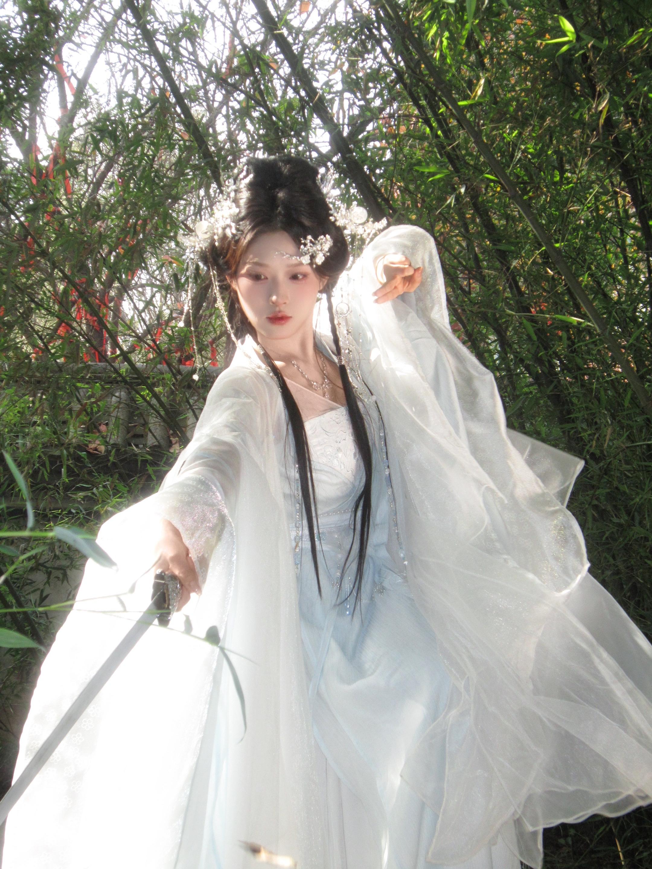 "师姐修的可是太上忘情道"