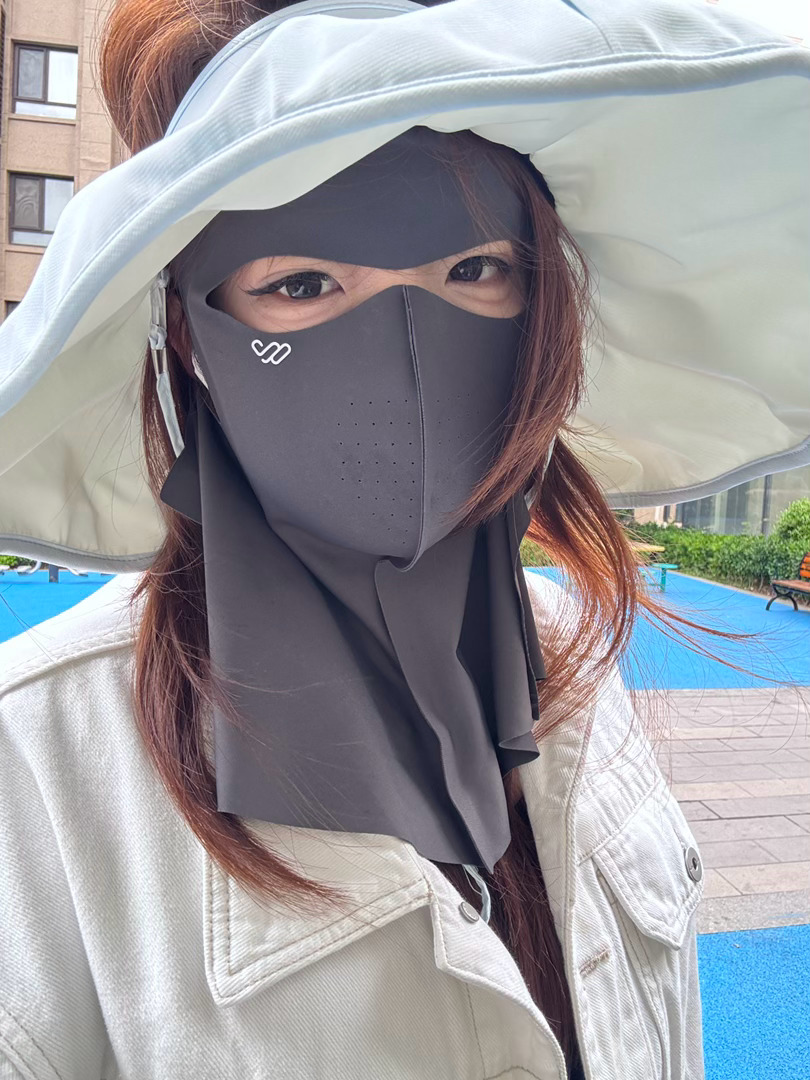 全世界倒数第一不怕晒黑的人出现了 
