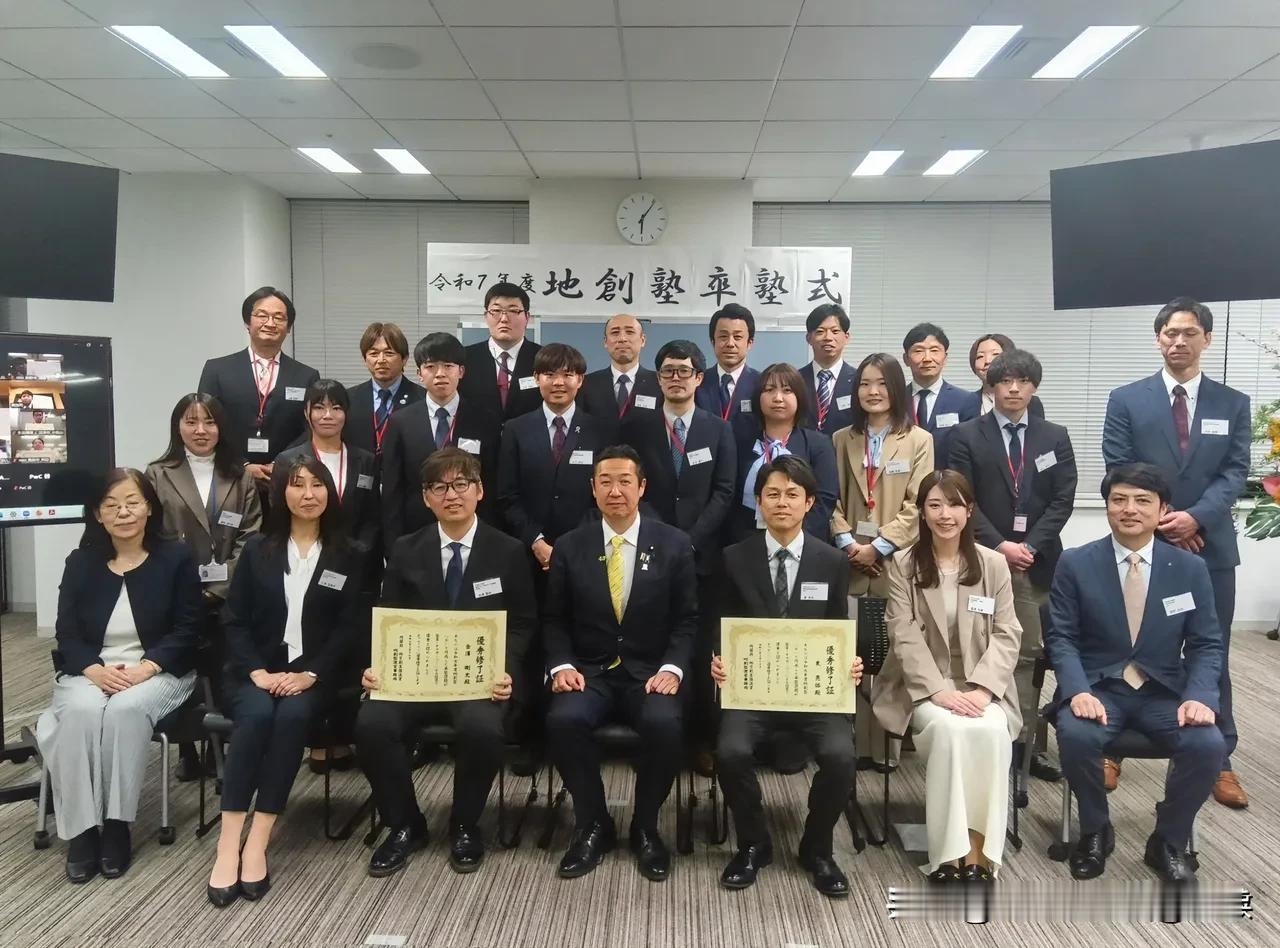 不搭理，日本要访华
这次日本彻底坐不住了，决定访华，不过依然是试探性的。
在5月