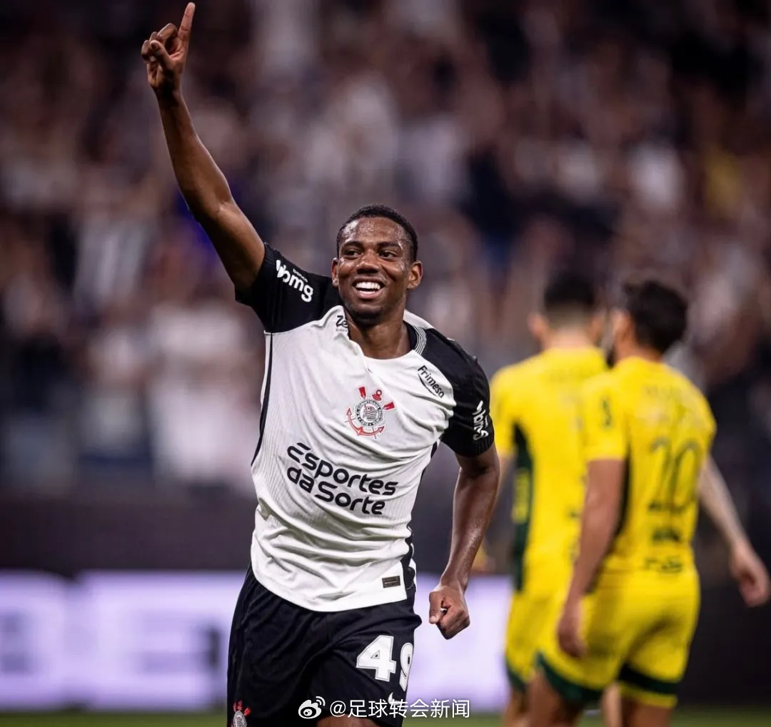 罗马诺消息，米兰正深入谈判从科林蒂安签下安德雷。2006年出生的安德雷被视为一名