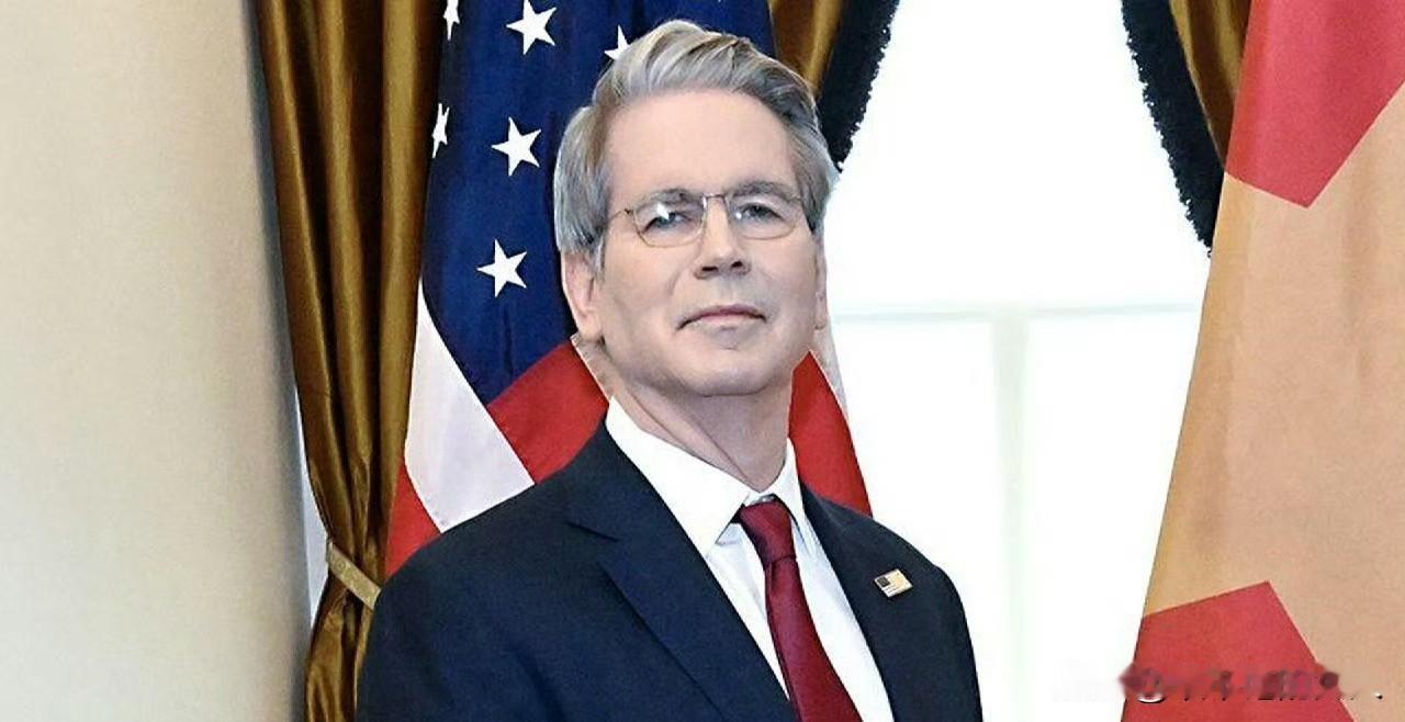 急死了？明显不知足啊？
美联储刚降息才几天，贝森特又喊着降息，他说，美国部分经济