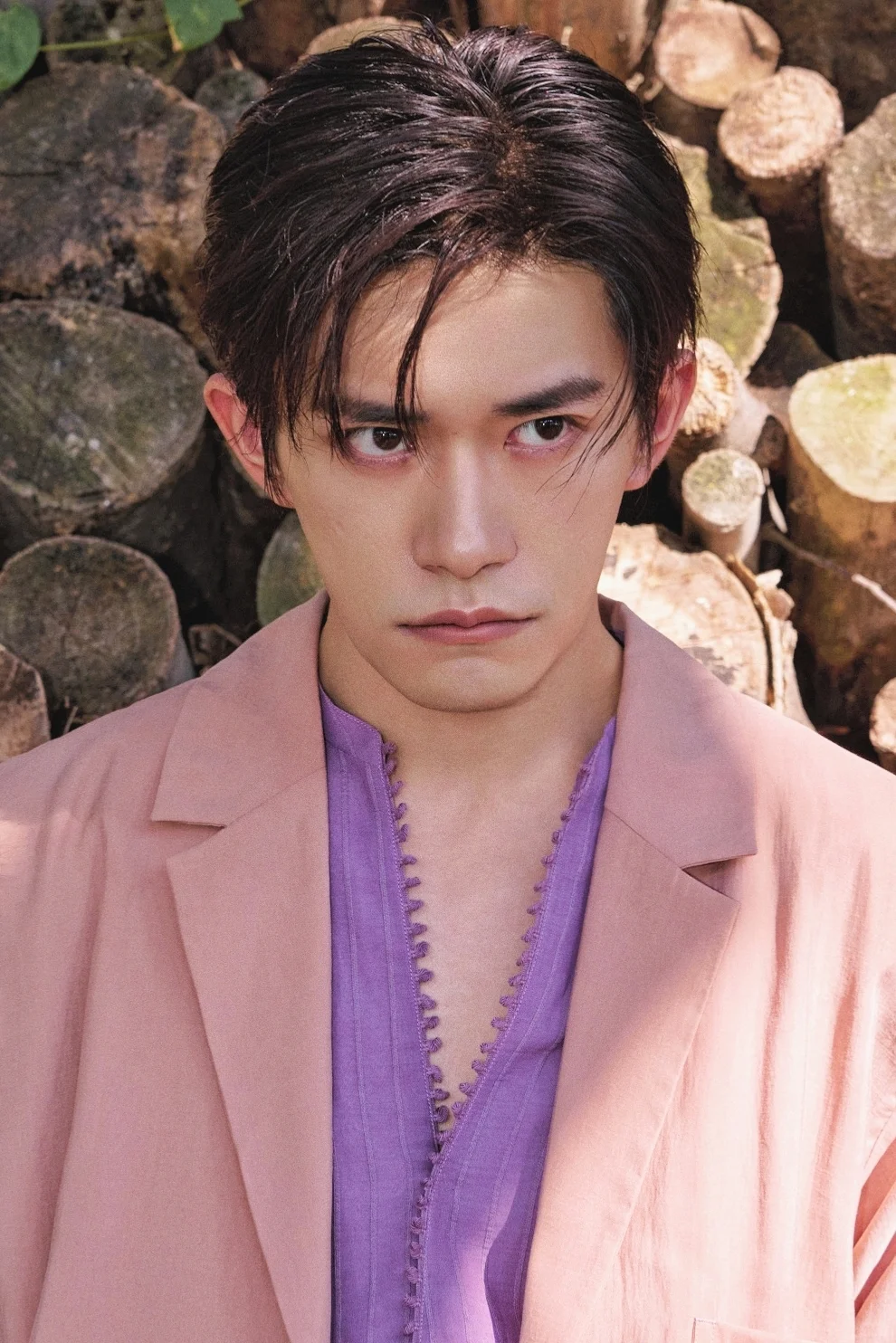 握草这个深V，这种造型头一次见