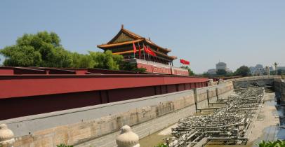 教育部直属的“小联合国”。
北京语言大学，在北京市海淀区学院路15号。教育部直属