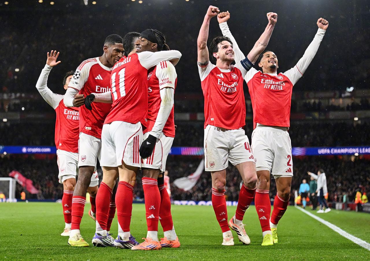 赖斯：统治攻防，体力好，技术好，估计拜仁的球员赛后眼里都还有你的影子吧？？？
廷