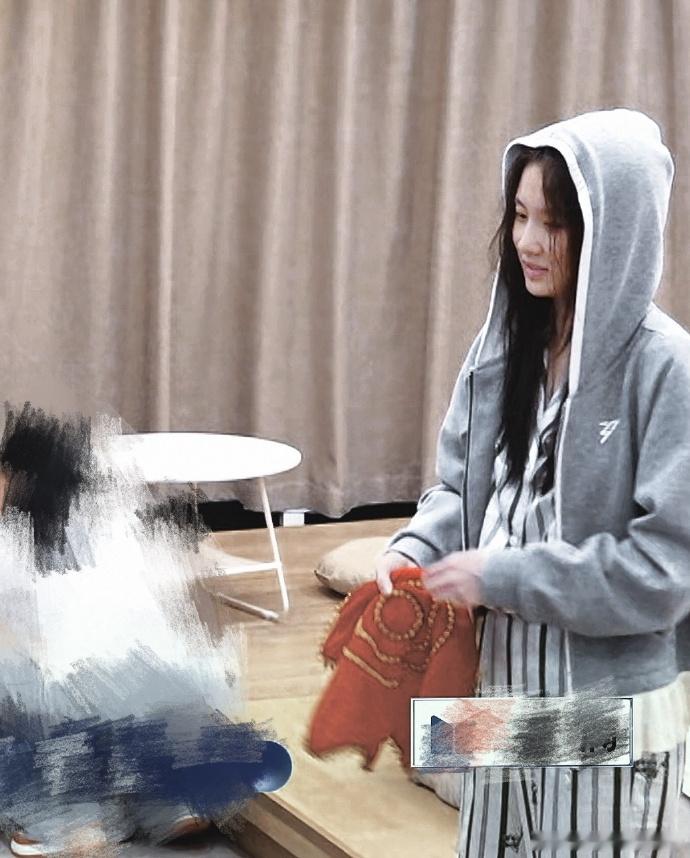 网传张慧雯面试花少  刷到张慧雯面试花少的消息，一整个期待住了！她性格软萌综艺感