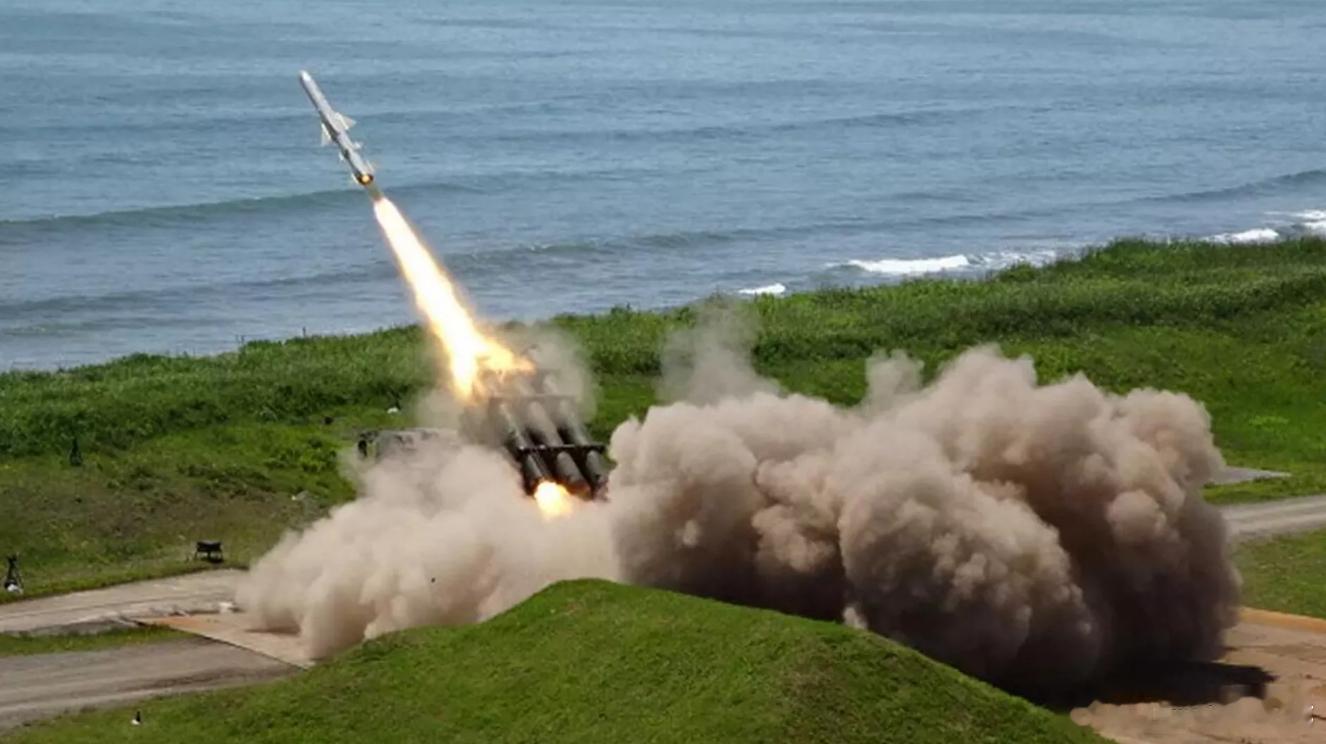 日本已彻底撕掉伪装日本在熊本部署射程1000公里远程导弹，是其彻底撕下伪装的表现