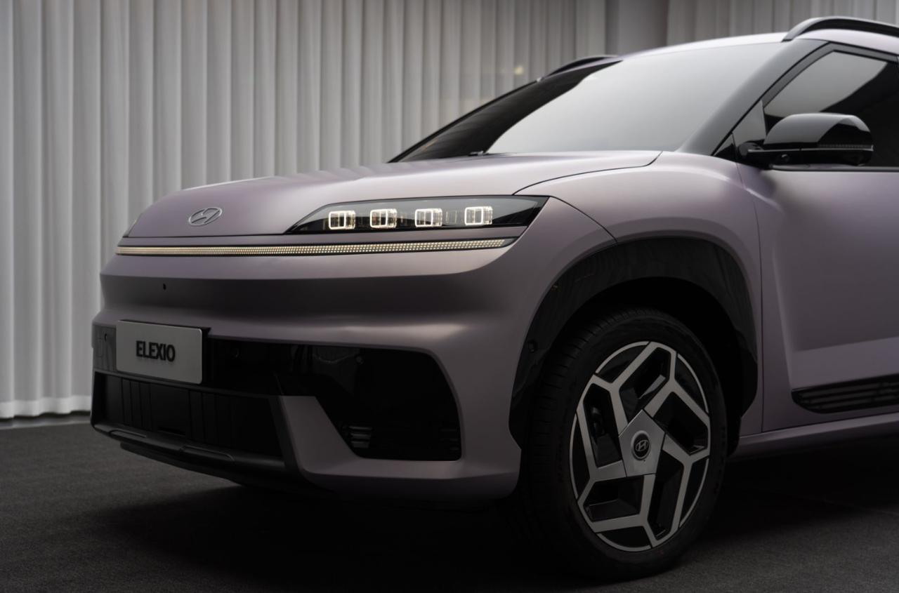 北京现代ELEXIO：屏幕少一点，聪明多一点
ELEXIO全球首秀
ELEXIO