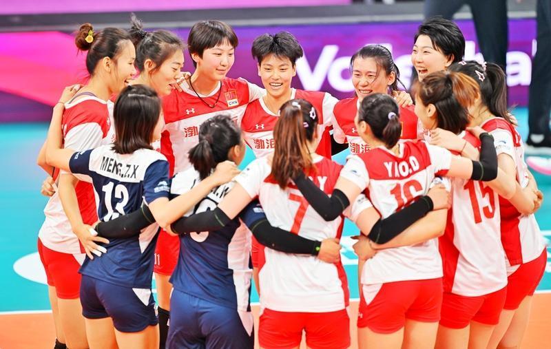 天津女排天津女排那可是排坛的传奇之师！多年来，她们在赛场上叱咤风云，斩获无数荣誉