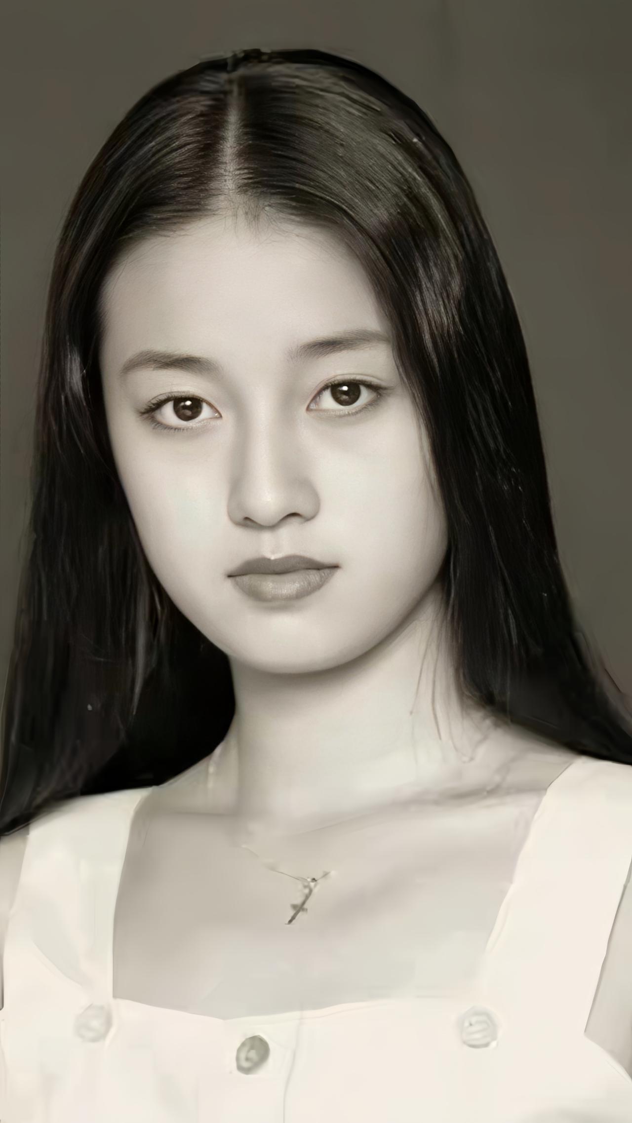 马伊琍老照片，真美！[比心][比心][比心]马伊琍美了美了！[赞][赞][赞]马