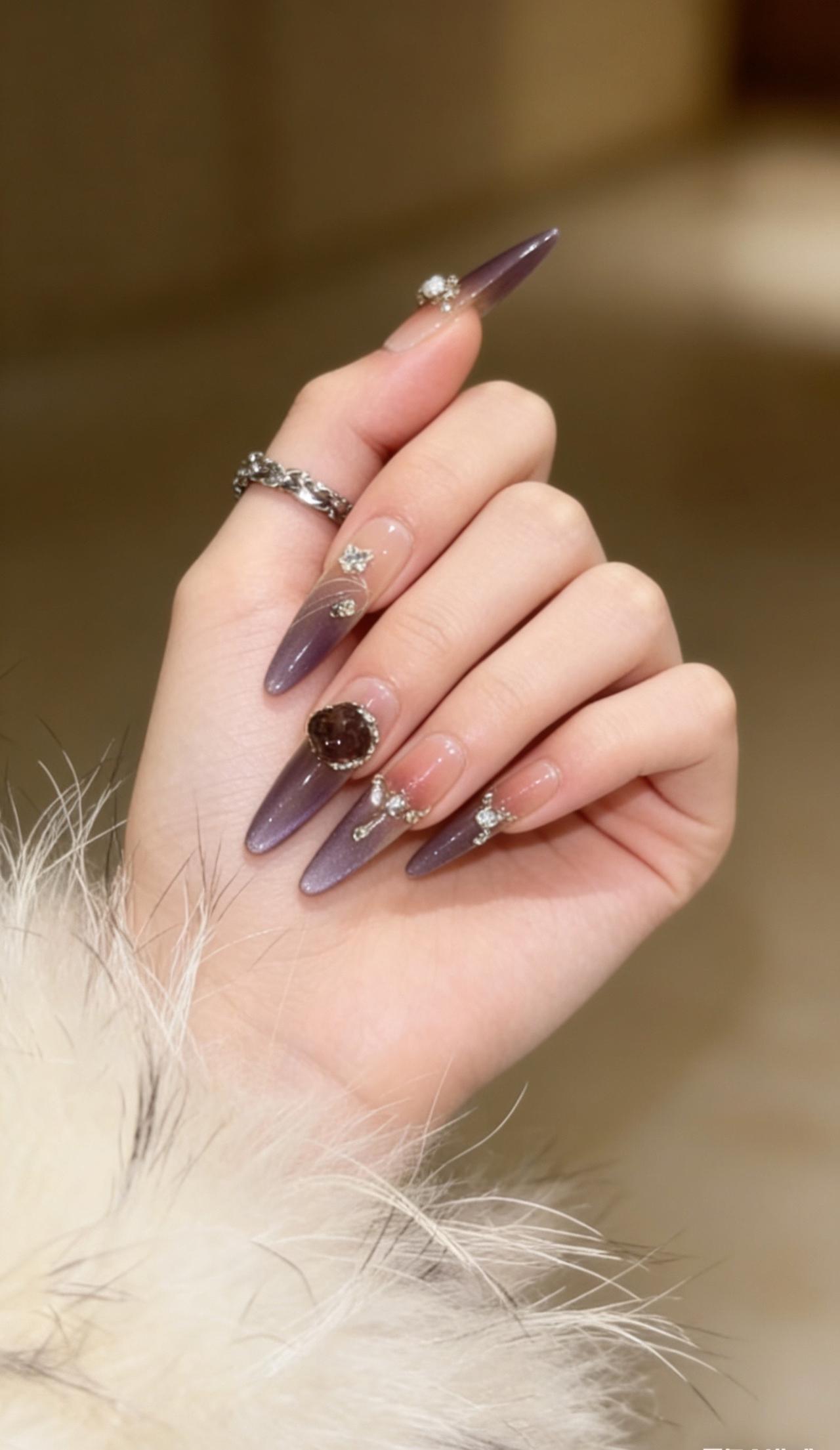 美甲分享美甲分享 爆闪美甲 美甲延长甲 紫色美甲款式